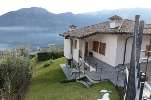 Mezzegra Detached with lake view