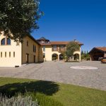 Villa with garage and parkin