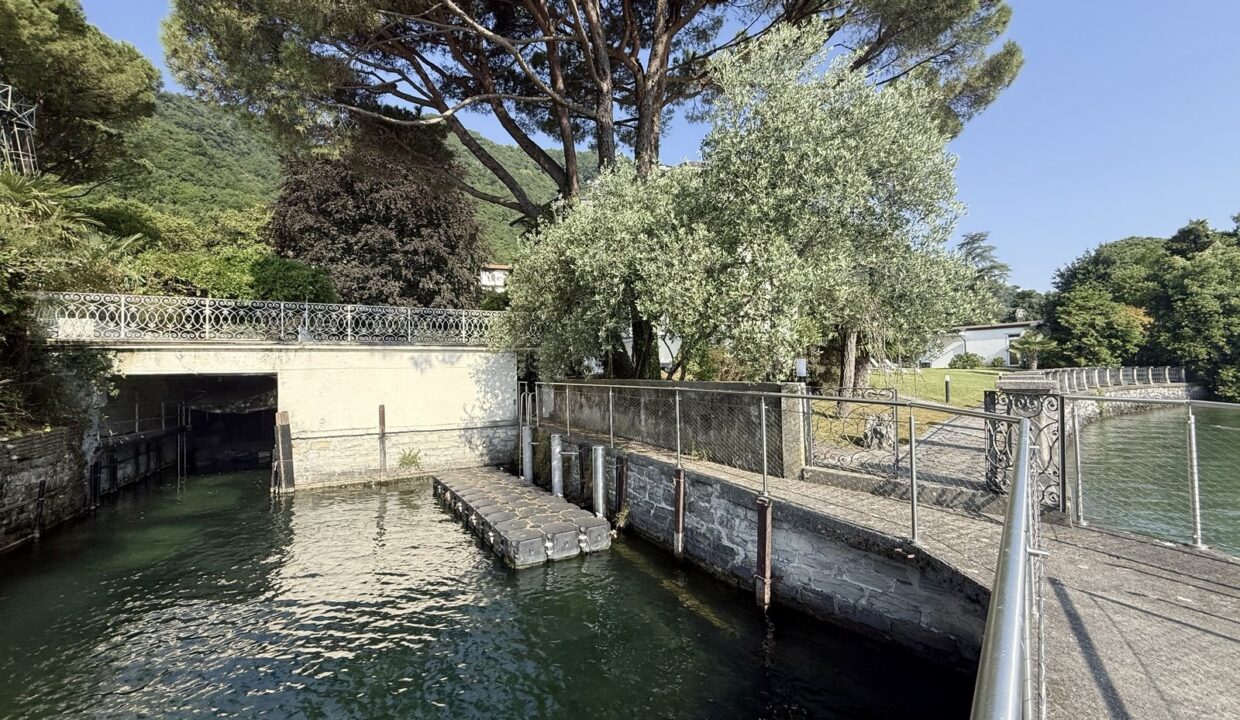 Lake Como Bellagio Luxury Villa Directly on the Lake