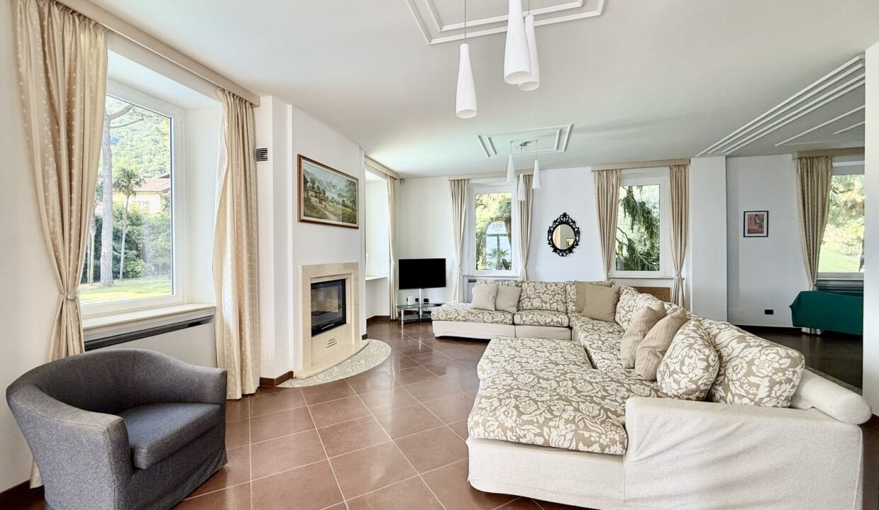Lake Como Bellagio Luxury Villa Directly on the Lake