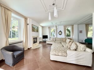 Lake Como Bellagio Luxury Villa Directly on the Lake
