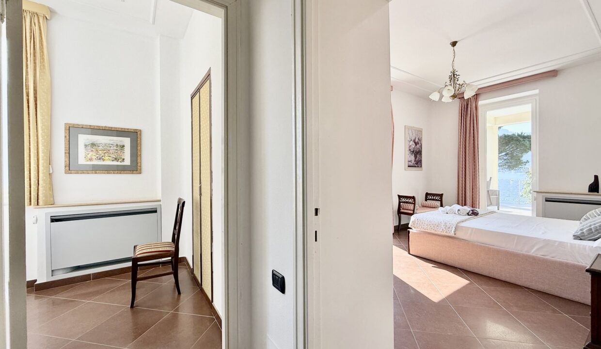 Lake Como Bellagio Luxury Villa Directly on the Lake