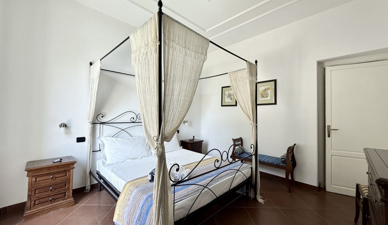 Lake Como Bellagio Luxury Villa Directly on the Lake