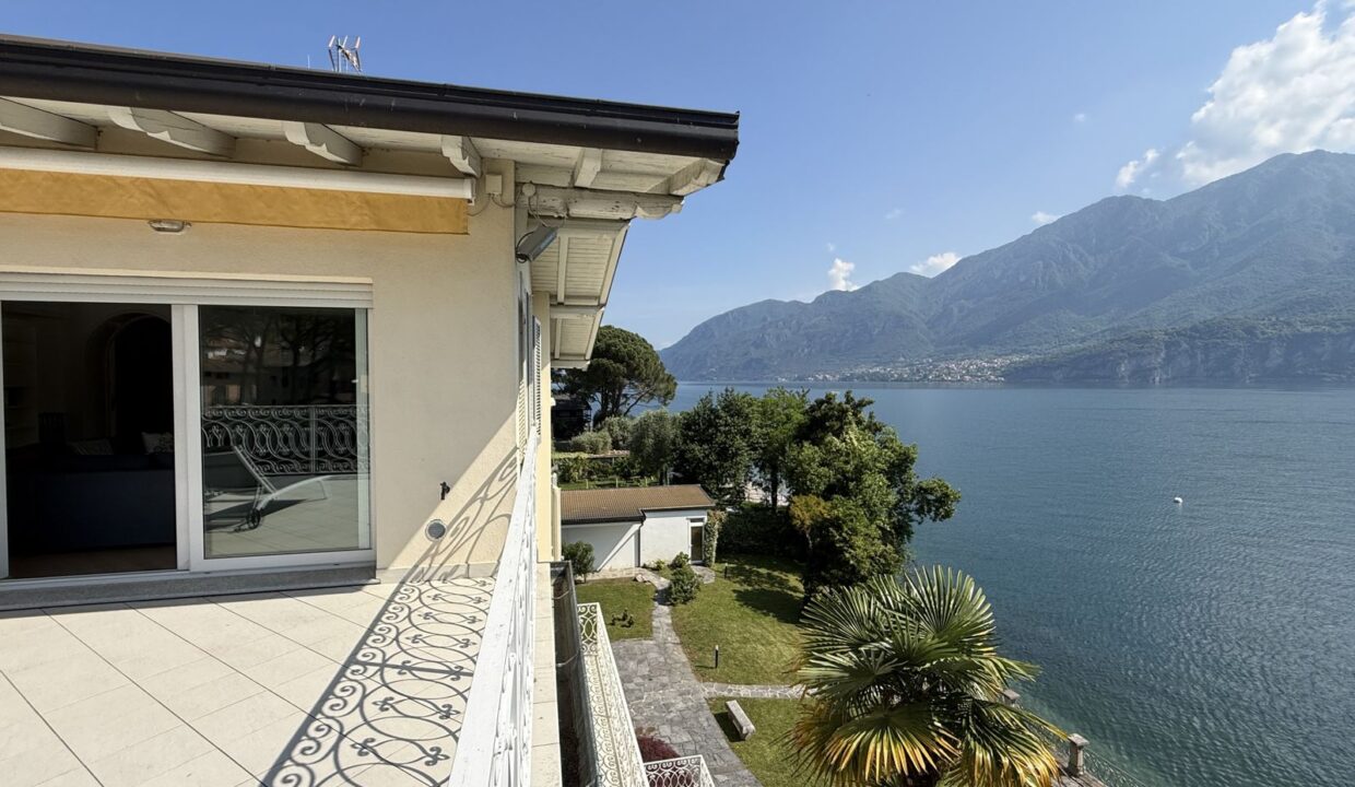 Lake Como Bellagio Luxury Villa Directly on the Lake