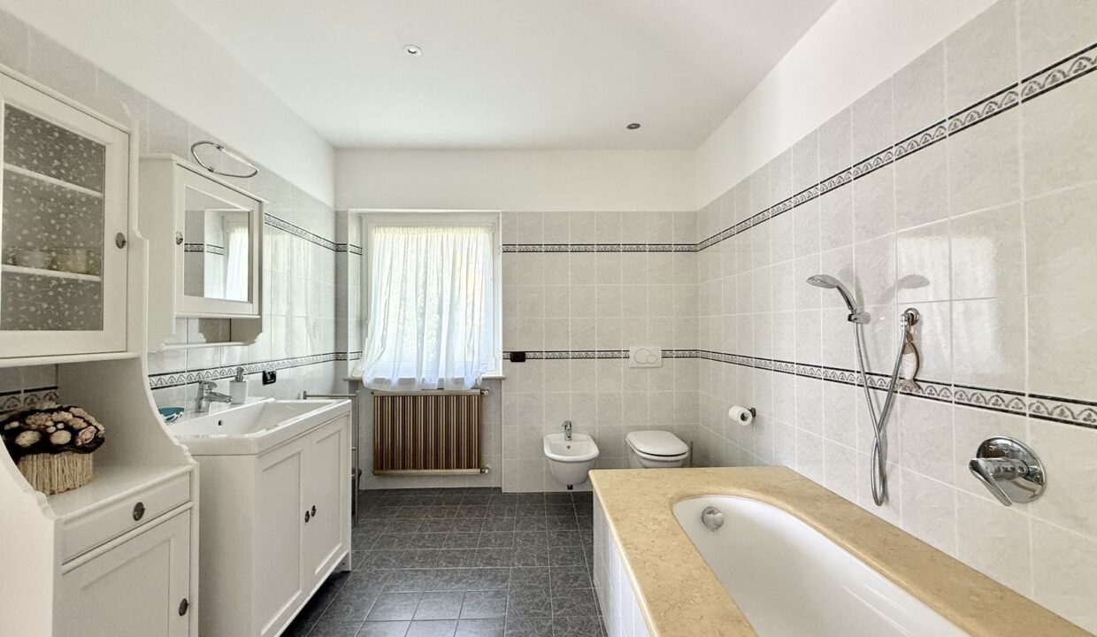 Lake Como Bellagio Luxury Villa Directly on the Lake
