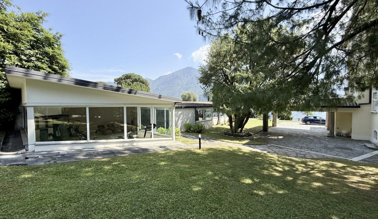 Lake Como Bellagio Luxury Villa Directly on the Lake