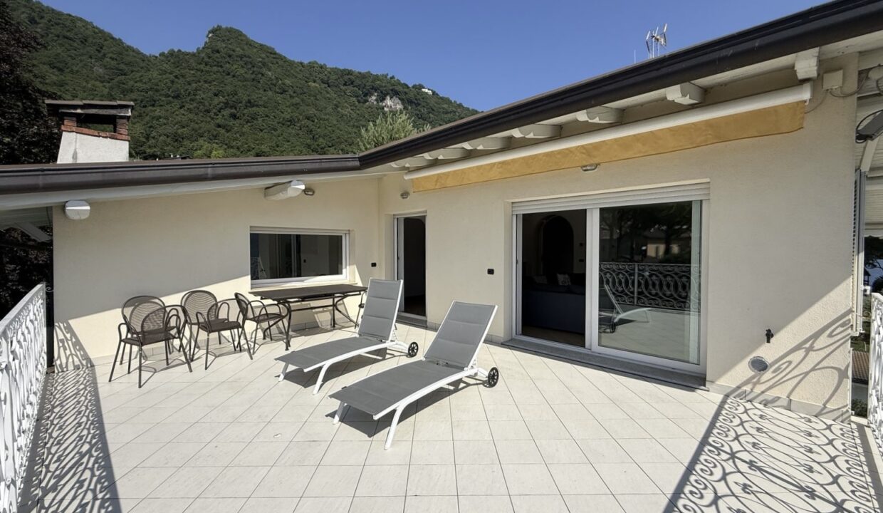 Lake Como Bellagio Luxury Villa Directly on the Lake