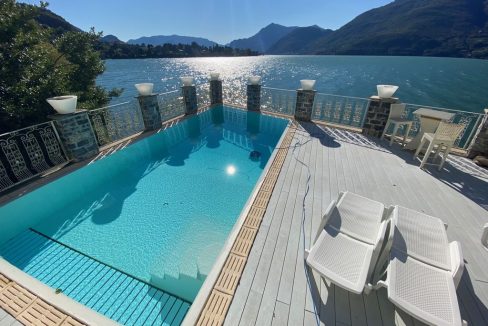 Luxury Villa Front Lake Como Dervio