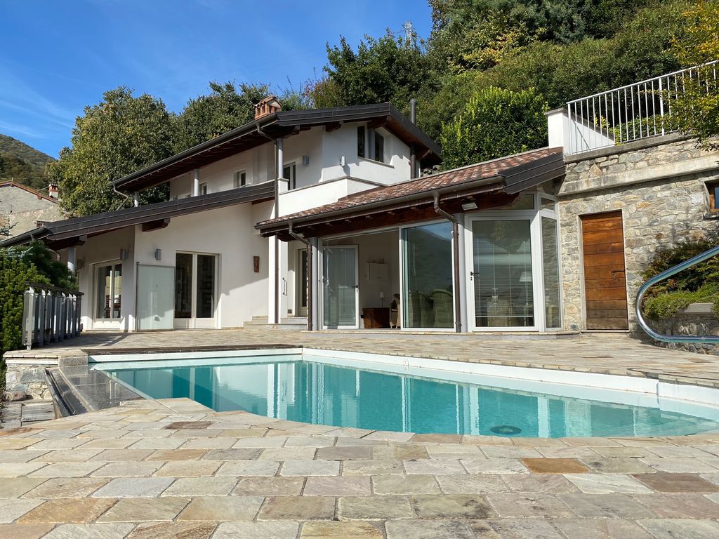 Luxury Villa Gravedona ed Uniti with Swimming Pool