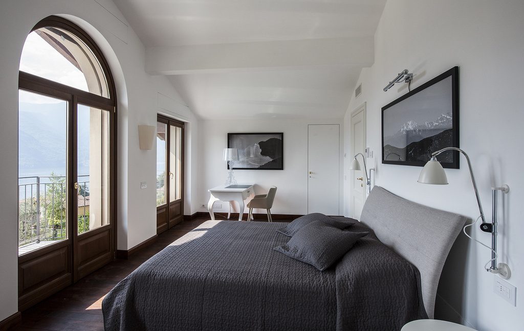 Luxury Villa Lake Como Tremezzo with Swimming Pool  - bedroom