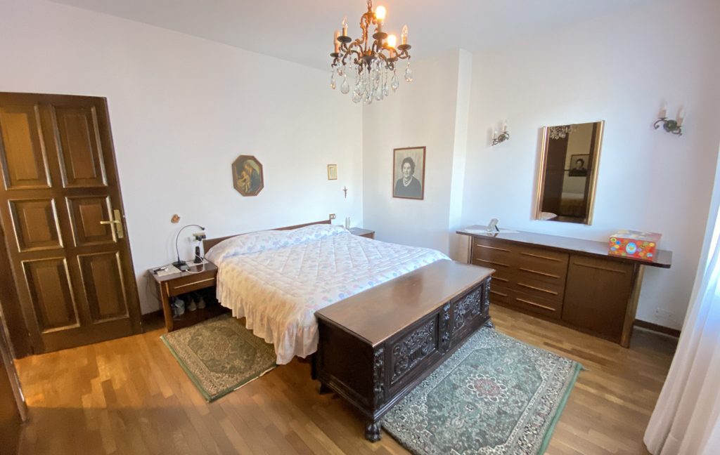 Luxury Villa Lake Como Menaggio - bedroom
