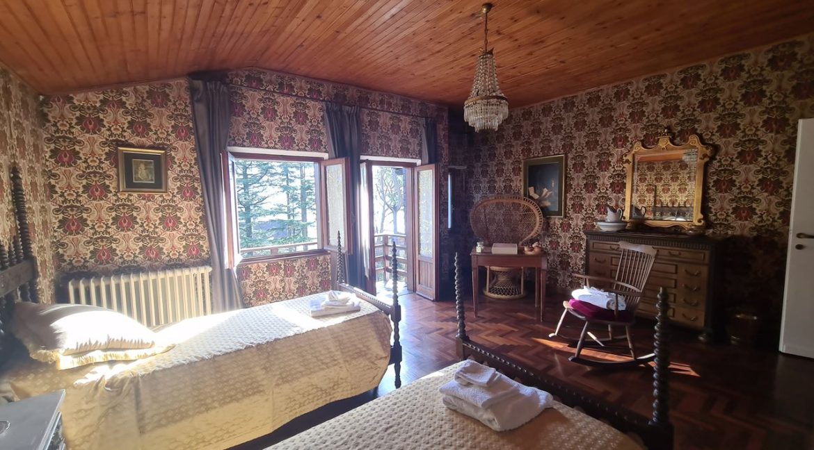 Luxury Lake Como Villa with Boathouse Oliveto Lario - bedroom