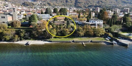 Luxury Villa with Garden Front Lake – Mandello del Lario