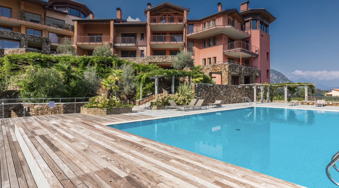 Lake Como Menaggio Apartments with Swimming Pool - pool