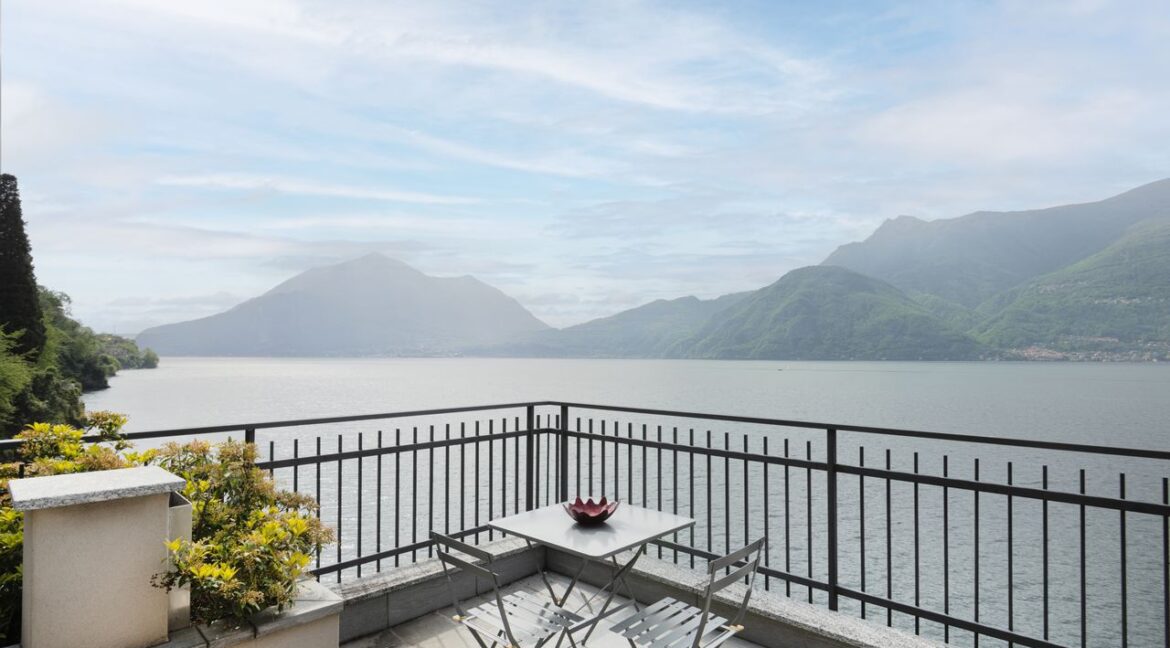 Villa Front Lake Como with Garden Bellano - vista