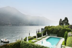 Luxury Apartment with Boat Mooring Lake Como Moltrasio
