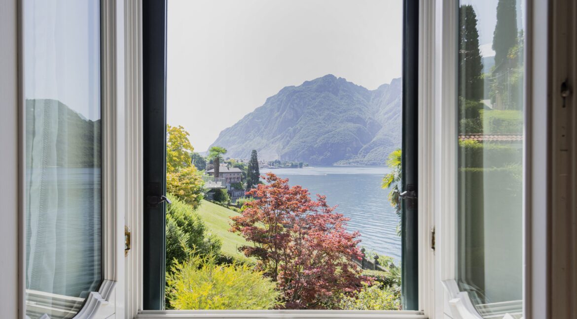 Lake Como Mandello del Lario Villa with Garden