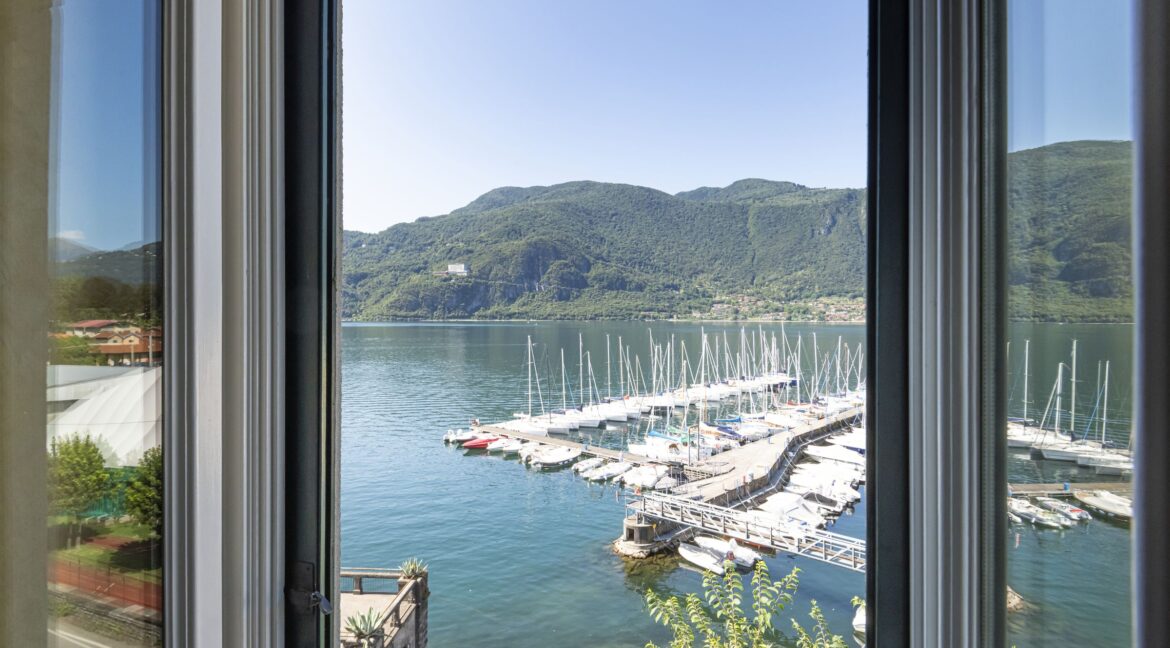 Lake Como Mandello del Lario Villa with Garden