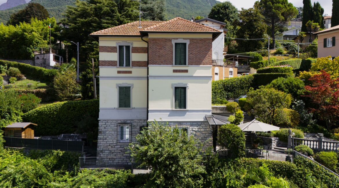 Lake Como Mandello del Lario Villa with Garden