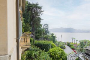 Luxury Apartment Front Lake Blevio