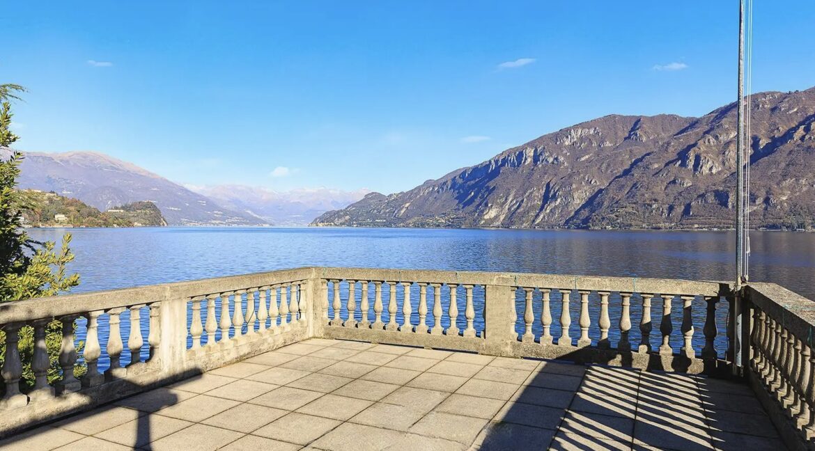 Luxury Villa Front Lake with Boathouse Oliveto Lario