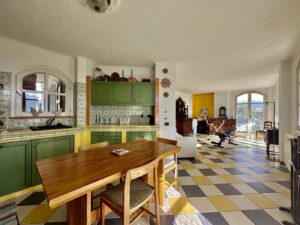 Villa Plesio with Lake View and Land