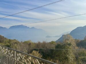 Villa Plesio with Lake View and Land