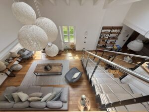 Appartamento In Centro Menaggio con Posto Auto e Piscina living room