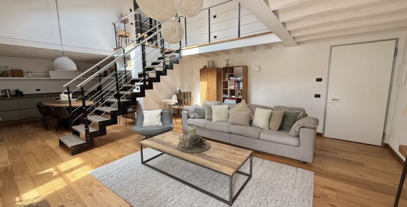 Modern Apartment in the Center Of Menaggio with Pool