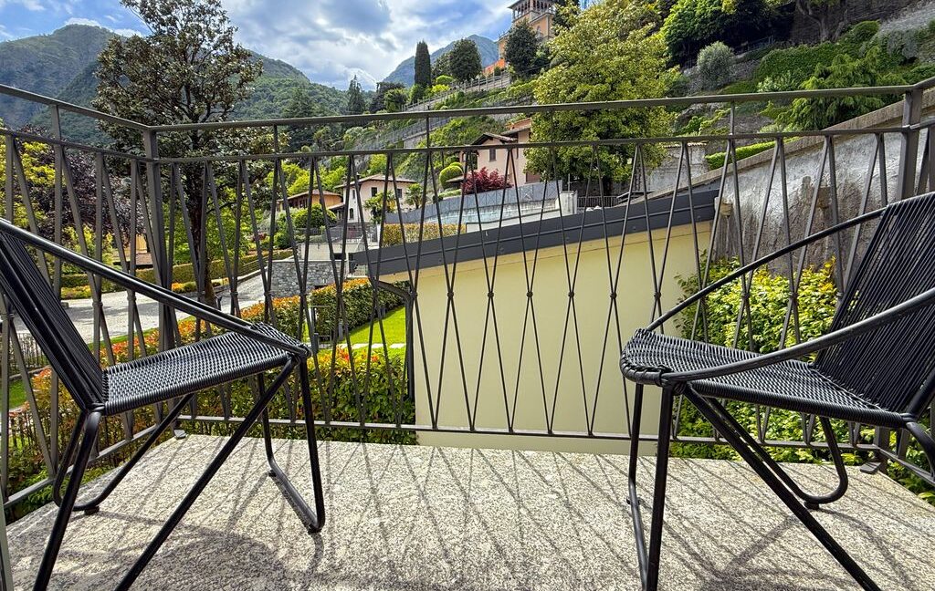 Appartamento In Centro Menaggio con Posto Auto e Piscina8