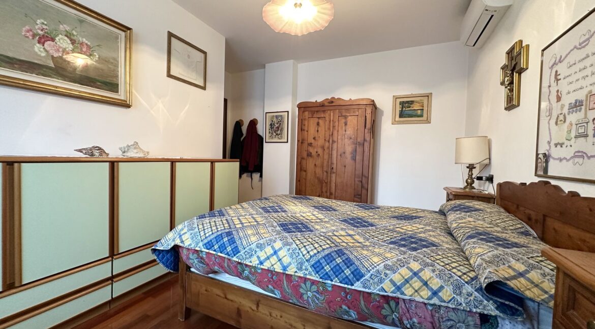 Varenna Apartment with Garden and Garage