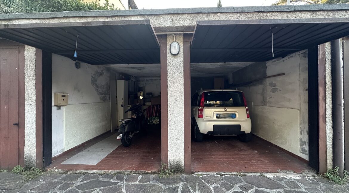 Varenna Apartment with Garden and Garage