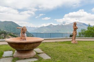Elegante Villa a Croce con Vista Lago di Como giardino