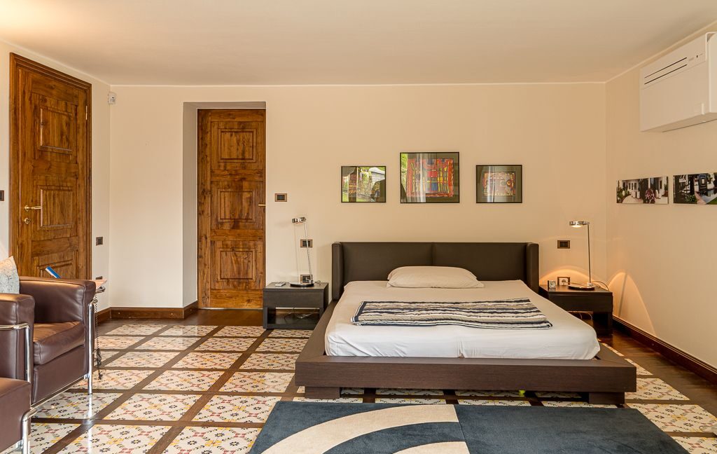Elegante Villa a Croce con Vista Lago di Como18