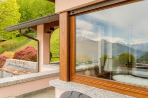 Elegante Villa a Croce con Vista Lago di Como interno camera