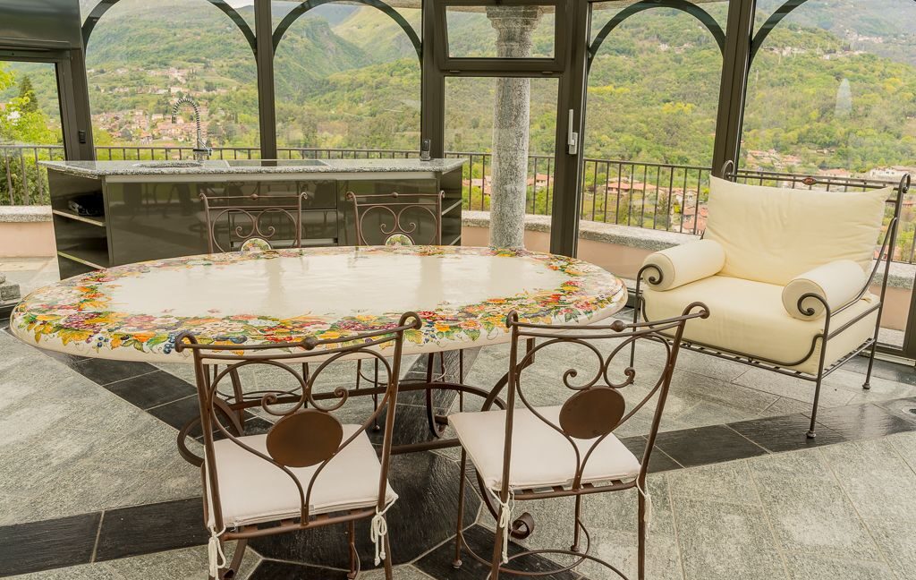 Elegante Villa a Croce con Vista Lago di Como40