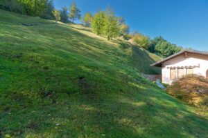 Elegante Villa a Croce con Vista Lago di Como esterno