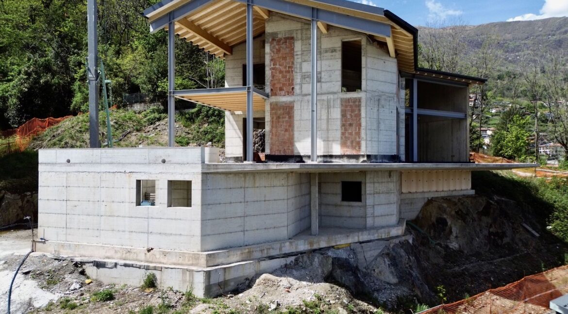 Villa Lake Como Pianello Lario with Land