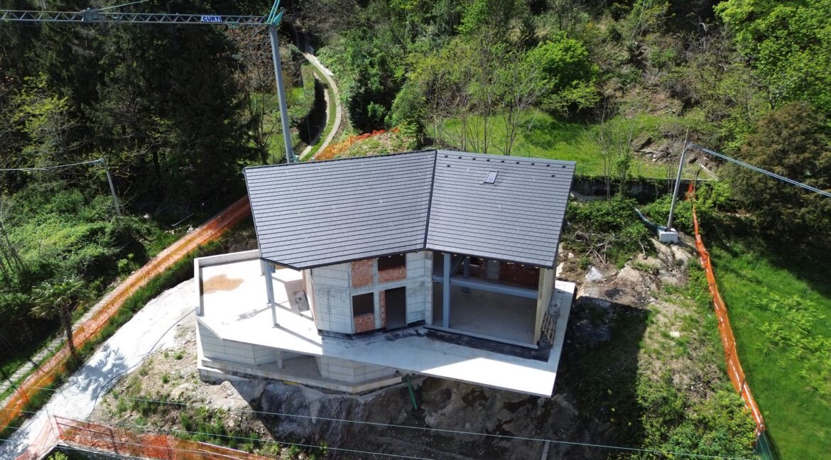 Villa Lake Como Pianello Lario with Land
