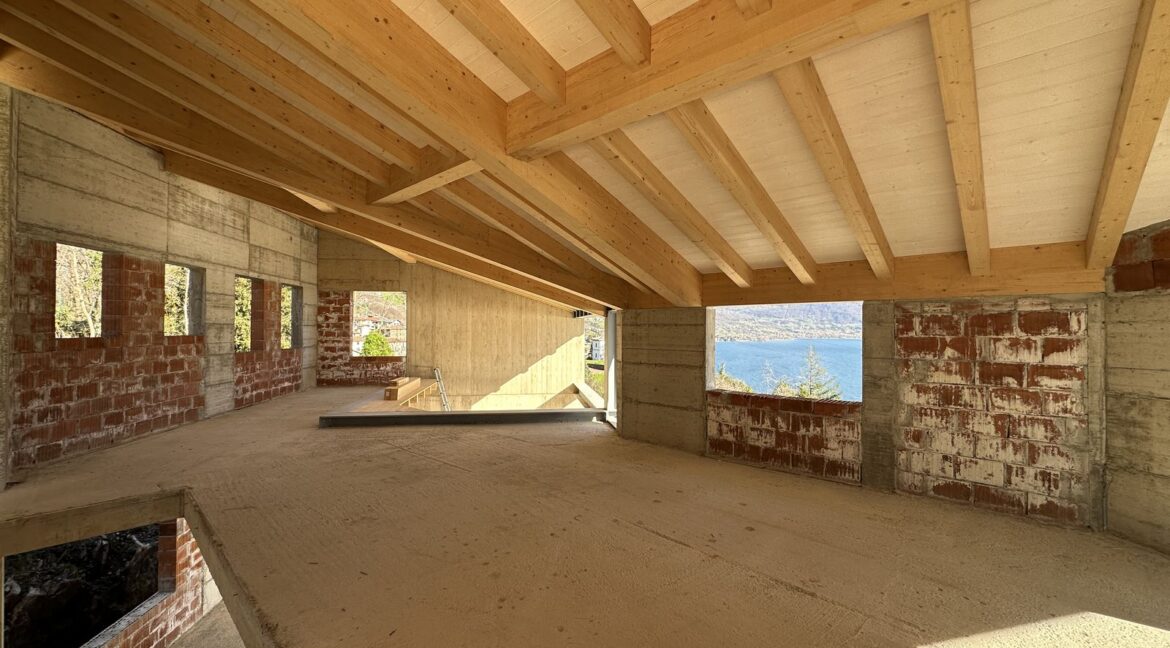 Villa Lake Como Pianello Lario with Land