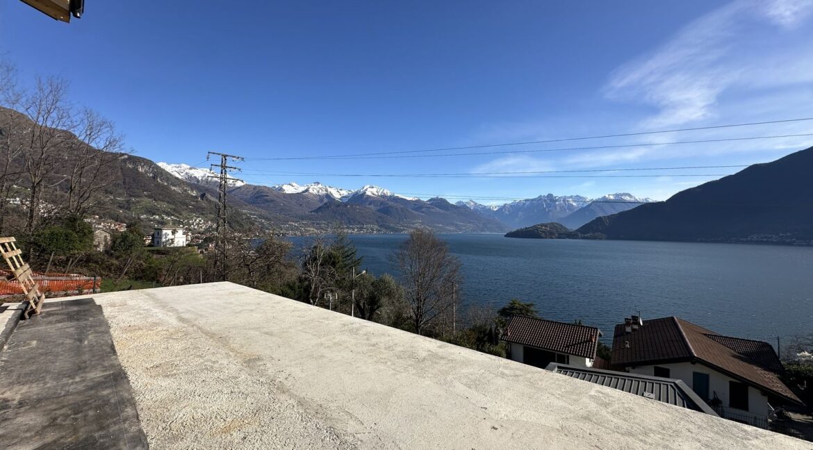 Villa Lake Como Pianello Lario with Land