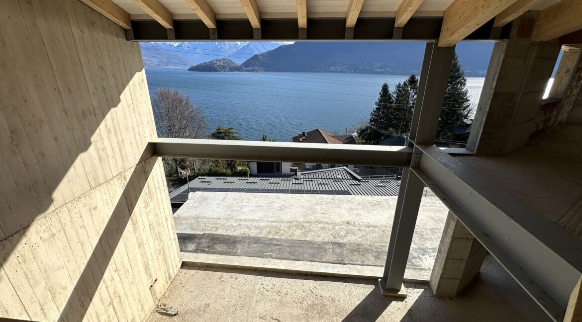Villa Lake Como Pianello Lario with Land