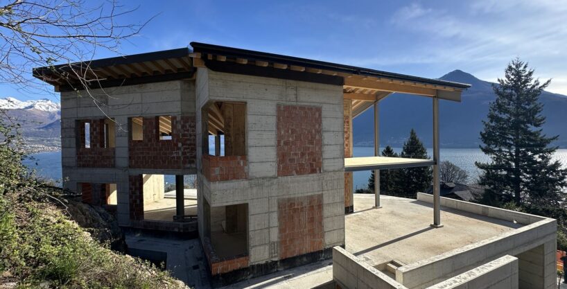 Villa Lake Como Pianello Lario with Land