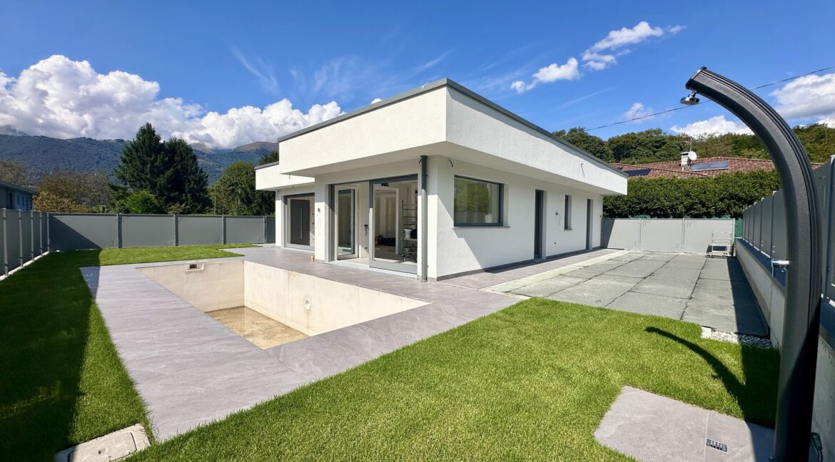 Luxury Villa with Swimming Pool Colico Lake Como