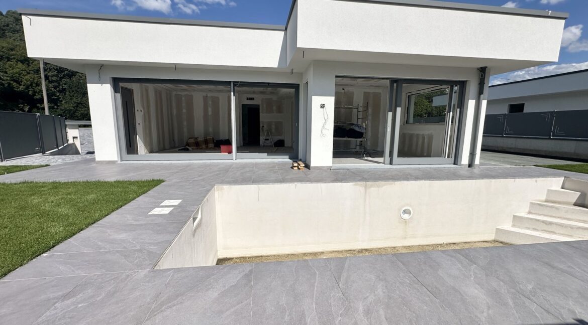 Luxury Villa with Swimming Pool Colico Lake Como
