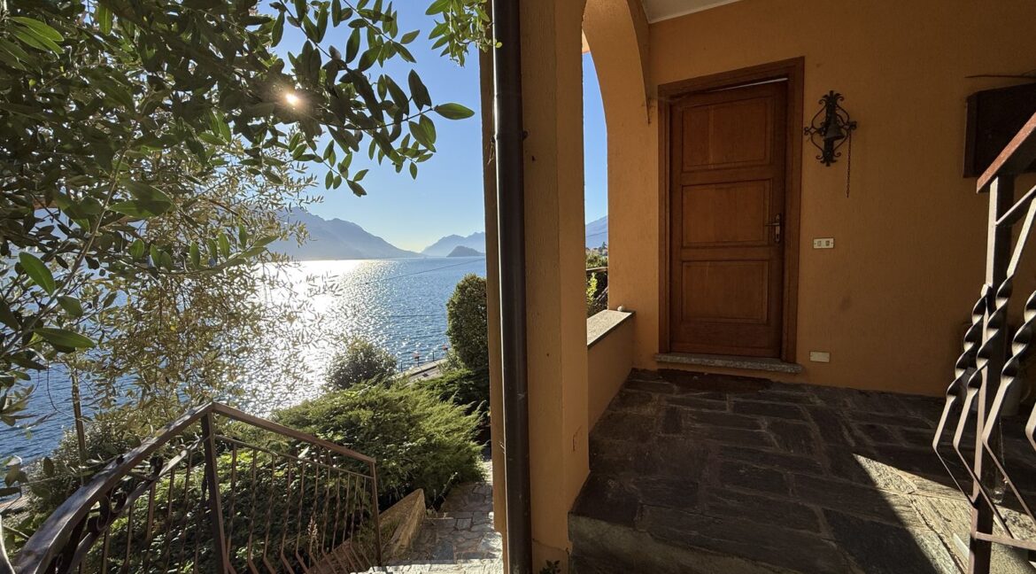Villa Menaggio with Direct Access to the Lake