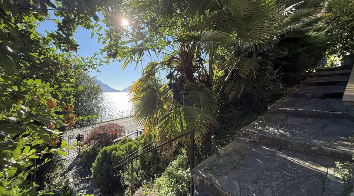 Villa Menaggio with Direct Access to the Lake