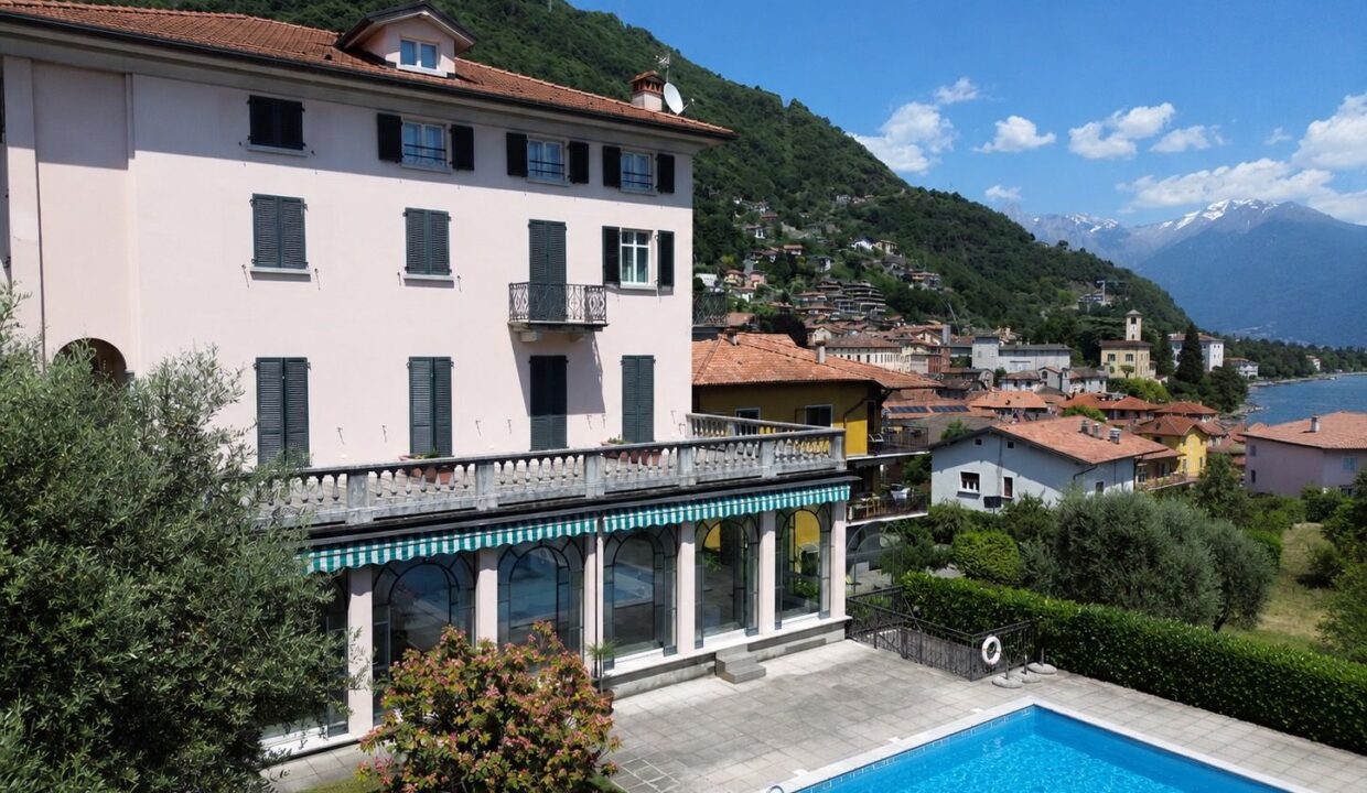 Hotel For Sale Lake Como Gravedona ed Uniti