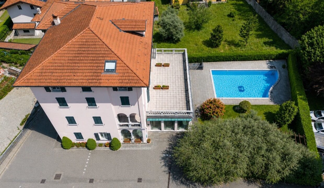 Hotel For Sale Lake Como Gravedona ed Uniti