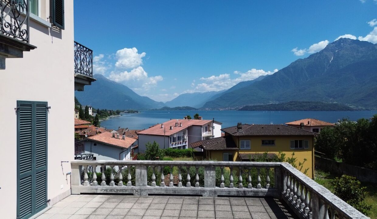 Hotel For Sale Lake Como Gravedona ed Uniti